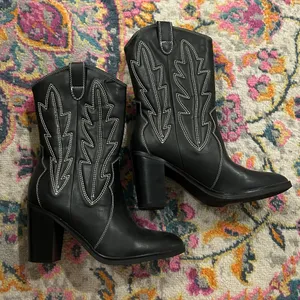 Black Cowgirl Boots Size 7 thumbnail 5