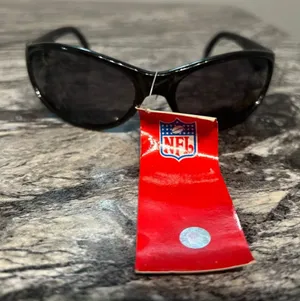 NFL Carolina Panthers Black Casual Sport Sunglasses thumbnail 1