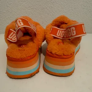 UGG Disco Knot Slides Orange Platform Sandal Sheepskin Fluffy Size 8 thumbnail 5