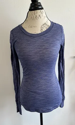 Lululemon Stretchy Long Sleeve‎ Pullover Shirt Blouse Top Size 6 thumbnail 1