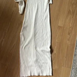 GLASSONS RIBBED WHITE DRESS thumbnail 4