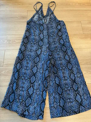 Free People Women’s Snakeskin Open Back Blue Jumpsuit Wide Leg Size S thumbnail 11