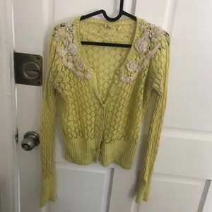 Anthropologie Sparrow Valance Lace Knit Cardigan Lime Yellow Size M Rare thumbnail 3