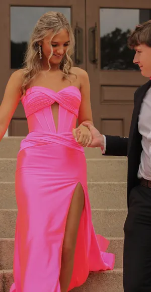 Sherri Hill Prom thumbnail 1