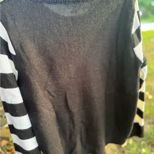 No Boundaries‎ Black Christmas Sweater thumbnail 6