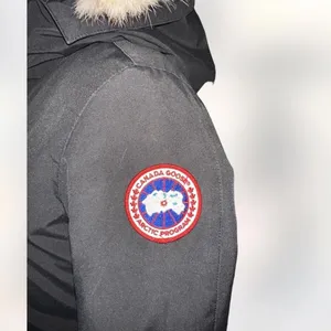 Canada Goose Black Parka with Fur Trim Hood – Authentic Women’s Jacket Size XS thumbnail 4