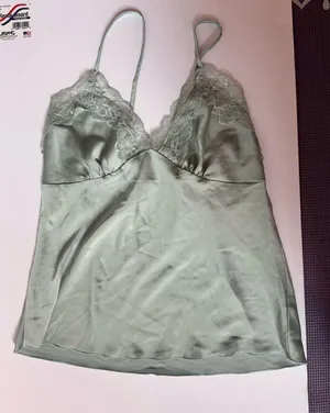 Pastel green lace camisole size medium never worn thumbnail 1