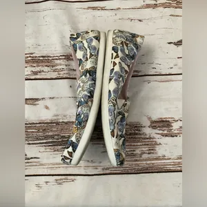 Toms Butterfly Comfort Slip On Shoes‎ thumbnail 6