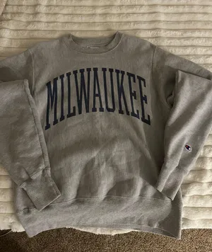 Crewneck thumbnail 1