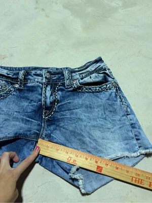 Miss me signature shorts 29 Women’s Blue Denim Cutoff Shorts thumbnail 3