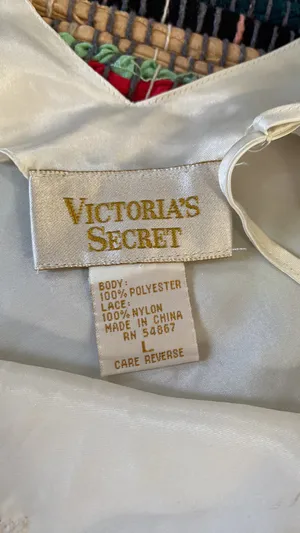 Vintage White Victoria’s Secret Night Gown Size Large thumbnail 4