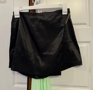 Windsor Black Satin Skort thumbnail 1