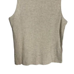 Alo Yoga Oatmeal Heather Sweater Knit Unwind Sleeveless Mock Neck Top Size Small thumbnail 7
