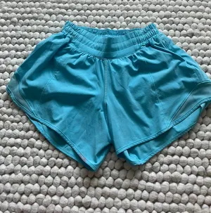 Lululemon Hotty Hot Shorts 4" High-Rise thumbnail 1