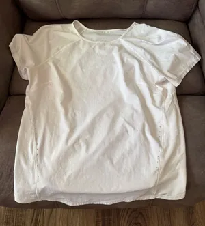 Lululemon top thumbnail 1