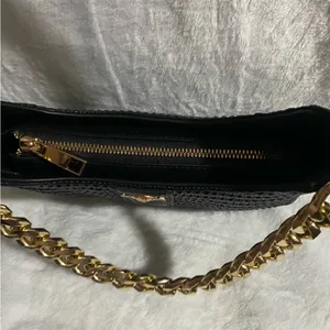 Aldo Black Textured Faux Leather Shoulder Bag Chunky Chain Detail and Lion Logo thumbnail 12
