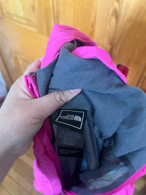 The North Face - Women’s Pink Rain/Windbreaker Hyvent Jacket thumbnail 2