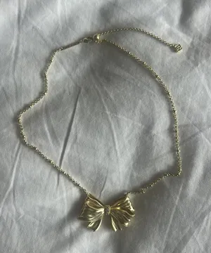 Kendra Scott Love Shack Fancy Bow Necklace thumbnail 1