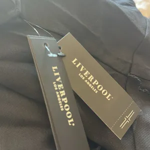 NWT Liverpool Los Angeles X Nordstrom Collared Wrap Dress in Black thumbnail 8