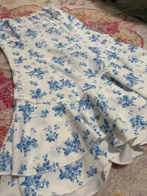 Floral blue print tube dress thumbnail 3