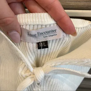 Apricot Lane White Top thumbnail 2