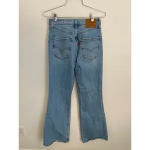 Levi's 70's‎ High Flare Women's Jeans size 26 thumbnail 3