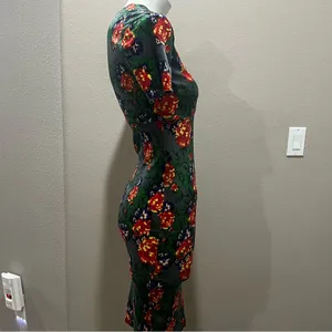 Zara green velvet short sleeve floral dress thumbnail 7