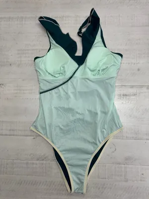 Cupshe Eucalyptus Ruffled V-Neck One-Piece thumbnail 9