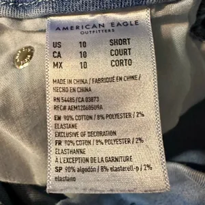 Light-Wash American Eagle Jeans Size 10 Inseam 25 inches thumbnail 11