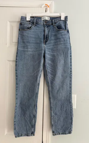 Abercrombie and fitch jeans thumbnail 1