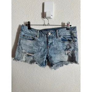 American Eagle Distressed Denim Shorts Light Acid Wash Stretch Size 4 Raw Hem thumbnail 2