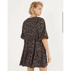 Bershka Womens Floral Babydoll Mini Dress Black Multi Tiered Puff Sleeve‎ Large thumbnail 4