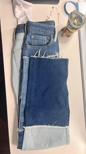American Eagle Jeans thumbnail 1