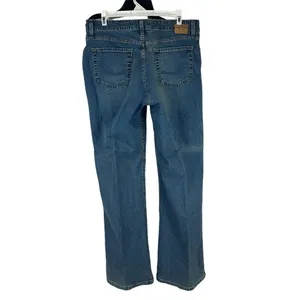 Signature by Levi's Women's At Waist Bootcut Denim Jeans Size 14 Short thumbnail 4