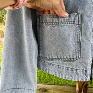 Levi’s Women's Retro Sherpa Denim Trucker Jacket Light Wash Size S thumbnail 8