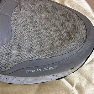 New Balance Gray Athletic Sneakers with Mint Details thumbnail 6