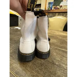 Dr. Martens Zavala Combat Women'S Boots White Patent Leather‎ Size 6 thumbnail 5