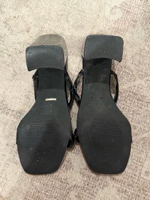 Billini Black Patent Square-Toe Strappy Block Heels thumbnail 3