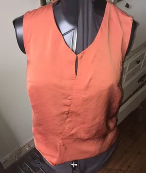 H by Halston sleeveless tangerine flowy S blouse thumbnail 1