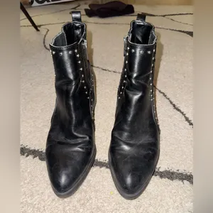 Circus By Sam Edelman Jenna Studded Ankle Boots thumbnail 3