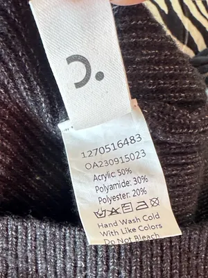 Commense Cropped Long Sleeve Knit Cardigan Black Small thumbnail 5