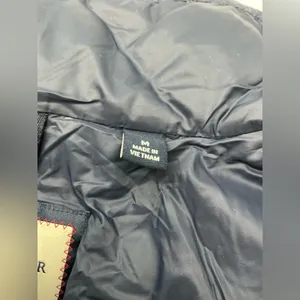Tommy Hilfiger puffer jacket 💙 thumbnail 9