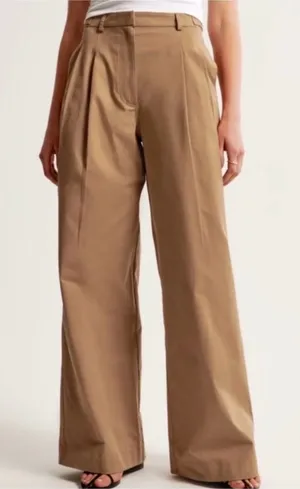 Abercrombie & Fitch Women's Utility Tailored Wide Leg Pants 26L thumbnail 1