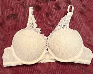 Auden Soft White Lace Bra Size 34B thumbnail 1