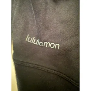 Lululemon Perfectly Oversized Crewneck Sweatshirt Navy Blue Long Sleeve Pullover thumbnail 4