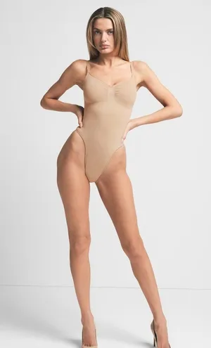 SKIMS Seamless Sculpt Bodysuit Thong thumbnail 1