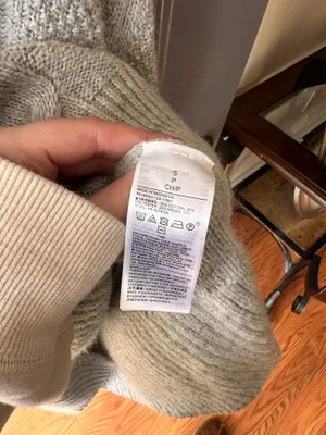 GAP soft knit sweater  thumbnail 4