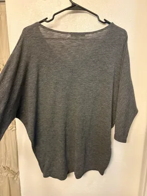 grey sweater Gray Size M thumbnail 2