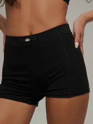 Alo Yoga NWT Alosoft Sincere Micro Shorts Black Size L thumbnail 1