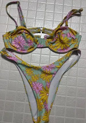 SheIn Bikini Set thumbnail 2